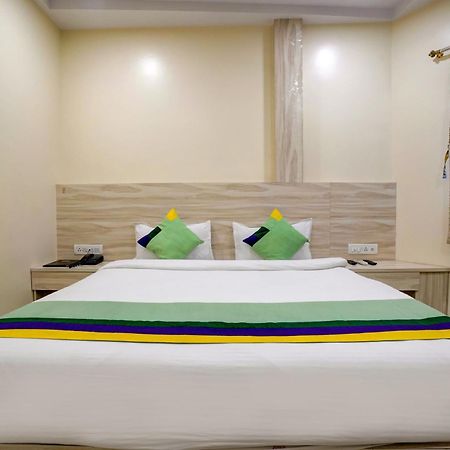 The Kiwwi Hotel ムンバイ エクステリア 写真